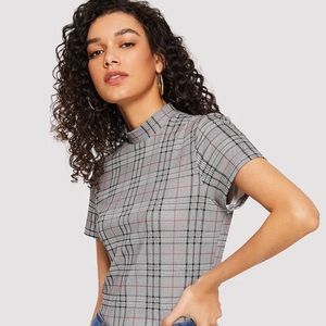 Mock-neck short sleeve plaid tee